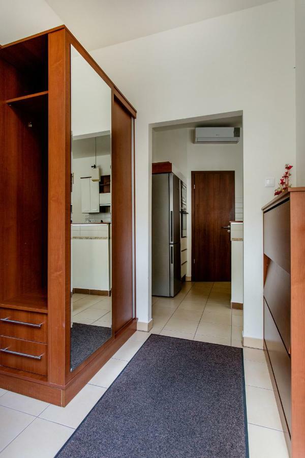Downtown Delight Near The Basilica Apartment Budapest Luaran gambar